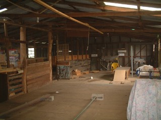 Shearing shed (2004-11-03)