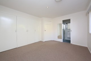 Bedroom 1 (2015-03-14)