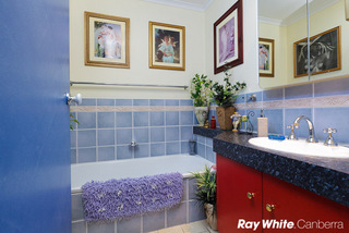 Bathroom (2011-08-13)