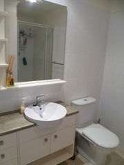 Bathroom (2012-05-31)