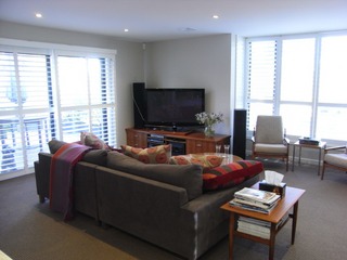 Living Room (2011-06-09)