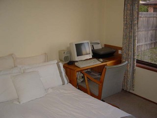 Bed 3 (2005-09-07)