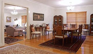 Dining (2005-09-23)