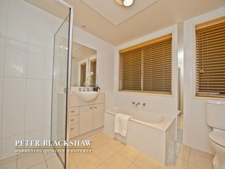Bathroom (2011-06-16)