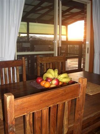 Dining to deck (2007-03-16)