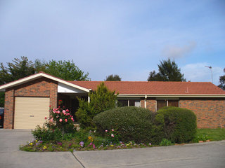 Front (2005-11-03)