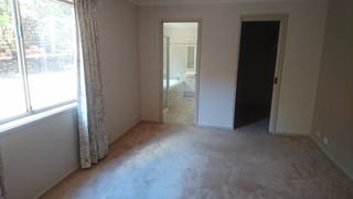 Bedroom 1 (2016-09-29)