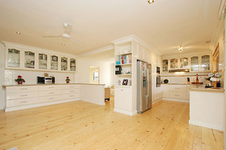 Kitchen/ Family Room (2016-12-08)