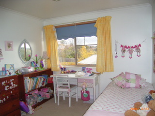 Bed 3 (2006-06-09)