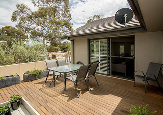 Outdoor Entertaining Area (2013-12-09)