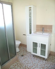 Bathroom (2014-12-02)