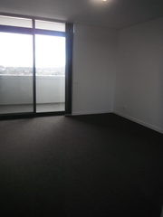 Bedroom 1 (2013-10-03)