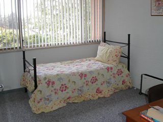 Bed 3 (2004-11-04)