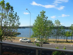 View (2003-12-04)
