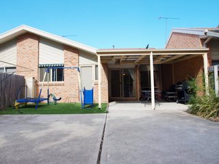 Rear Courtyard (2013-11-01)