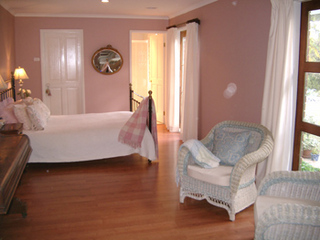 Bed 1 (2004-05-12)
