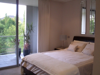 Bed 1 (2009-04-01)