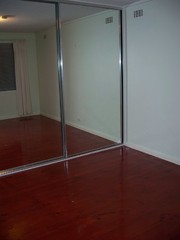 Bedroom (2009-11-02)