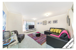 Lounge Room (2013-08-06)