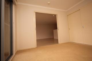 Bedroom (2014-03-27)