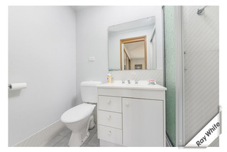 Bathroom (2013-10-29)