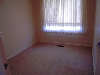 Bedroom 3 (2010-06-28)