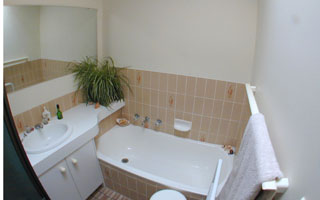Bathroom 2 (2003-03-06)