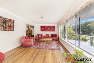 Lounge Room (2015-12-16)
