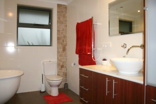 Bathroom (2016-05-10)