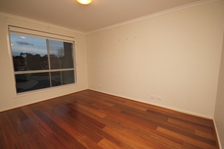 Bedroom (2012-06-06)