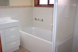 Bathroom (2006-01-20)