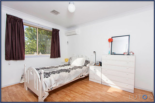 Bedroom (2013-10-09)