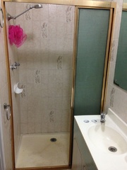 Bathroom (2013-09-04)
