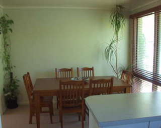 Dining (2002-03-20)