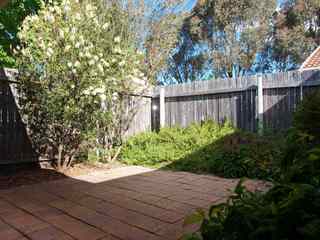 Front Courtyard (2013-11-01)