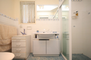 Ensuite (2009-11-17)