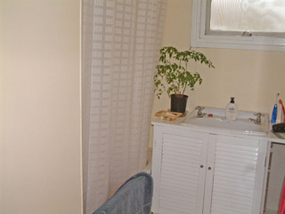 Bathroom (2006-08-24)