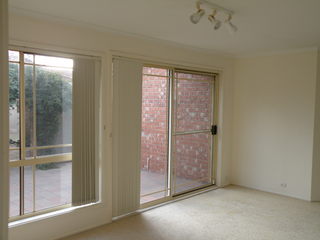 Living Room (2011-11-24)