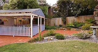Rear yard (2003-08-13)