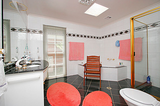 Ensuite (2007-12-06)
