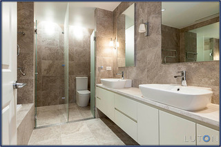 Ensuite to Masters Quarters (2013-01-07)