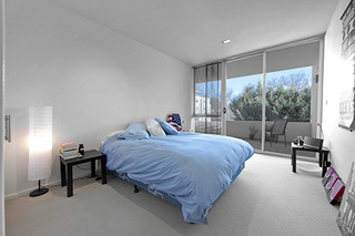 Bedroom 2 (2012-08-08)