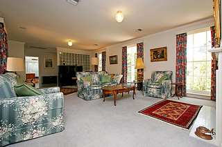 Lounge (2007-12-06)