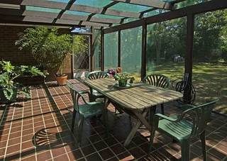 Sunroom (2005-12-22)
