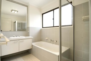 Bathroom (2008-01-16)