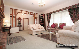 Lounge to entry (2007-05-31)