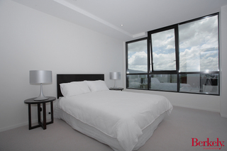 Bedroom (2011-02-16)
