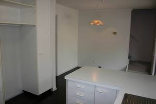Kitchen to family (2010-04-07)