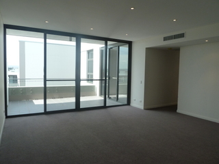 Lounge (2011-10-29)