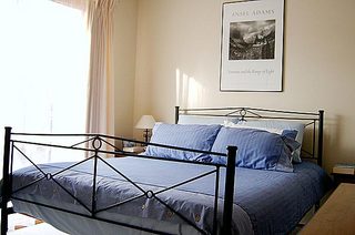 Bed 1 (2004-10-15)